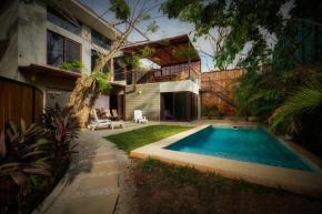 New Beach House Walk to Tamarindo Beach & Town